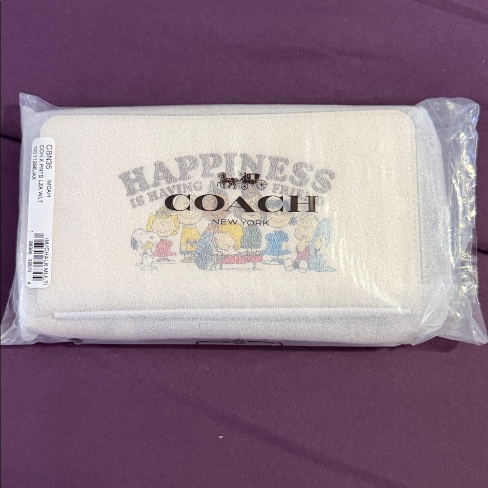 Coach X Peanuts Long Zip Around Wallet - Picture 3 of 4